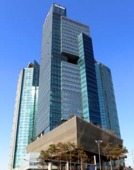 서울 합정역 사거리에 위치한 세아타워. ⓒ 세아