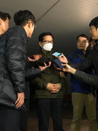 이영복 회장이 검찰에 출석, 구속되던 모습. ⓒ 뉴스1