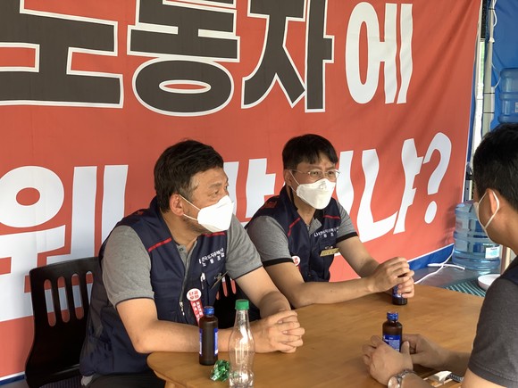 LH 노동조합이 40도를 넘나드는 천막에서 투쟁을 이어가고 있다. ⓒ 프라임경제