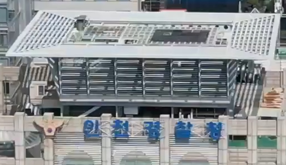 정상적인 옥상헬기장으로 운용되기엔 좁아보이는 인천경찰청 옥상 모습. ⓒ 프라임경제