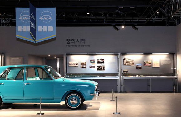 현대차 첫 조립모델 '코티나' 복원 차량. ⓒ 현대자동차