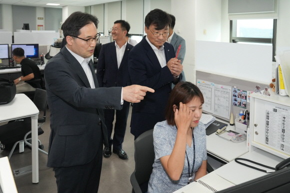 12일 충북 음성에 소재한 한국소비자원을 방문한 한기정 공정거래위원장. © 연합뉴스