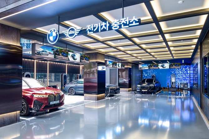 새로운 개념의 전기차 충전소인 BMW 차징 허브 라운지. ⓒ BMW 그룹 코리아