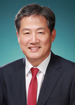 정완규 여신금융협회장이 31일 신년사를 통해 정책 관련 금융당국과 소통을 이어나가는 한편 업권에 적합한 책무구조도를 통해 신뢰를 강화할 것을 예고했다. ⓒ 여신금융협회