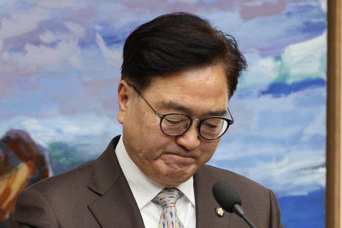 우원식 국회의장이 2일 서울 여의도 국회에서 예산안 처리 관련 긴급 기자회견을 하고 있다. ⓒ 연합뉴스