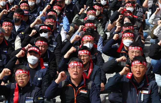 9일 사무금융노조는 성명문을 발표하고 윤석열 대통령과 집권여당 국민의힘, 한덕수 국무총리 등을 규탄했다. ⓒ 연합뉴스