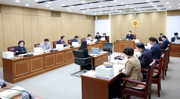 대구시의회 예산결산특별위원회는 지난 5일부터 10일까지 4일간에 걸쳐 대구시장과 대구시교육감이 제출한 2025년도 본예산안 심사를 마무리했다. ⓒ 대구시의회