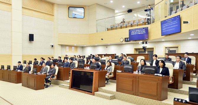 16일 제94회 정례회 제5차 본회의 모습. ⓒ 의회사무국