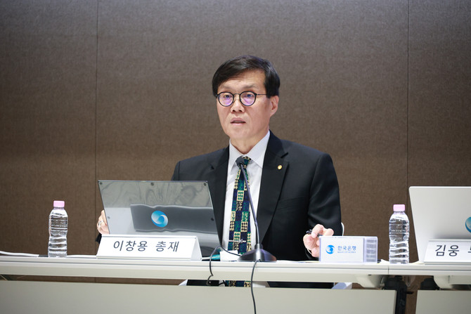 이창용 한국은행 총재가 지난 18일 서울 중구 한국은행에서 열린 물가안정목표 운영상황 점검 설명회에서 발언하고 있다. ⓒ 한국은행