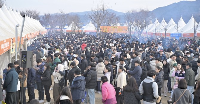 제8회 겨울공주 군밤축제 행사장 모습. ⓒ 공주시