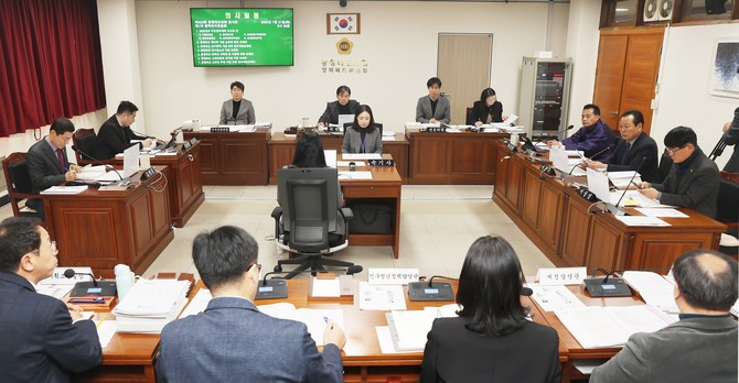 제423회 임시회 1차 정책복지위원회 개최 모습. ⓒ 의회사무국