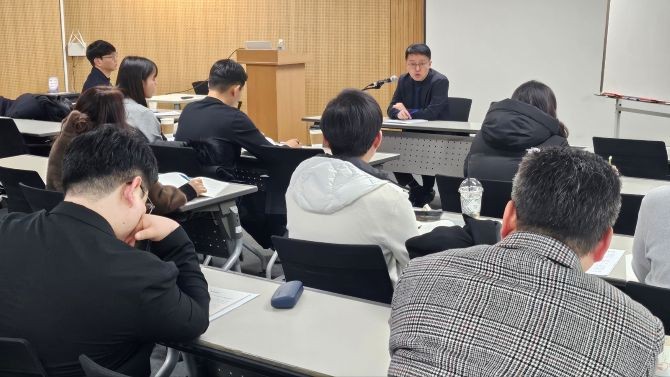 서동욱 세무법인 호연 대표가 '부가세 면세에 대한 세무회계·대응방안'을 강의했다. =정관섭 기자