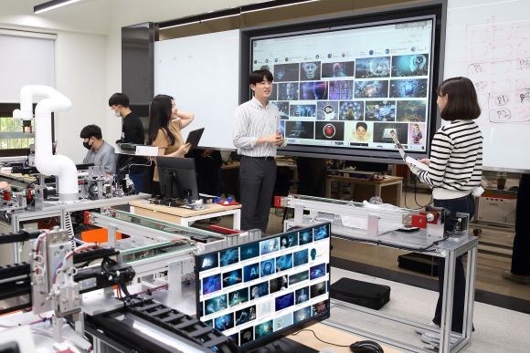 계명대는 2025학년도 신입생 전원에게 ChatGpt 플랫폼을 제공하고 AI 활용 능력을 극대화 시킬 계획이다. ⓒ 계명대학교