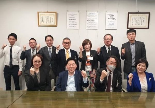 왼쪽 아래 게이세이백화점 YUKIKO부점장, K-뷰티산업협회 장창남회장 및 임원진. ⓒ 사단법인 K-뷰티산업협회