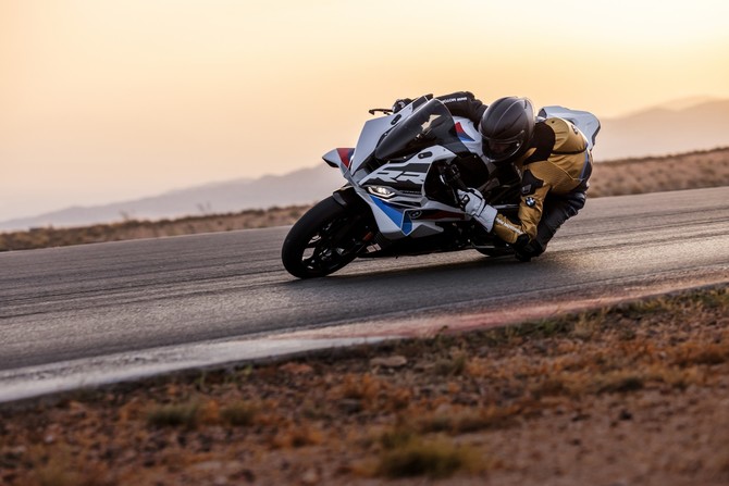 뉴 S 1000 RR은 고성능과 친환경성을 동시에 실현한 파워트레인을 장착했다. ⓒ BMW 그룹 코리아