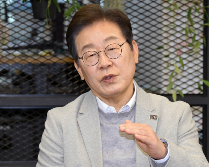 이재명 더불어민주당 대선 예비후보가 14일 서울 강남구 퓨리오사AI에서 모두발언을 하고 있다. ⓒ 연합뉴스