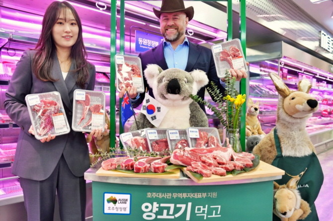 롯데마트는 오는 17일부터 30일까지 2주간, 전 점에서 양고기 전 품목에 대해 엘포인트 회원 대상으로 최대 40% 할인 판매한다. © 롯데마트