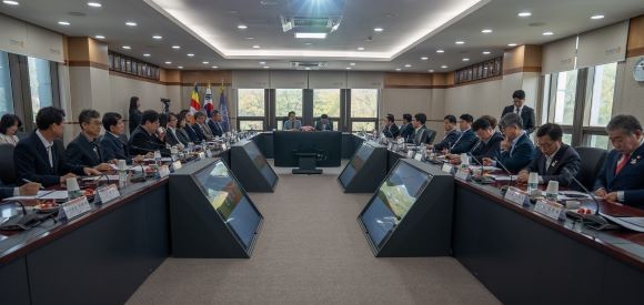 동국대학교 WISE캠퍼스는 지난 17일 교내 백주년기념관에서 '경주시의회 의원 초청 간담회'를 개최했다. ⓒ 동국대 WISE 캠퍼스