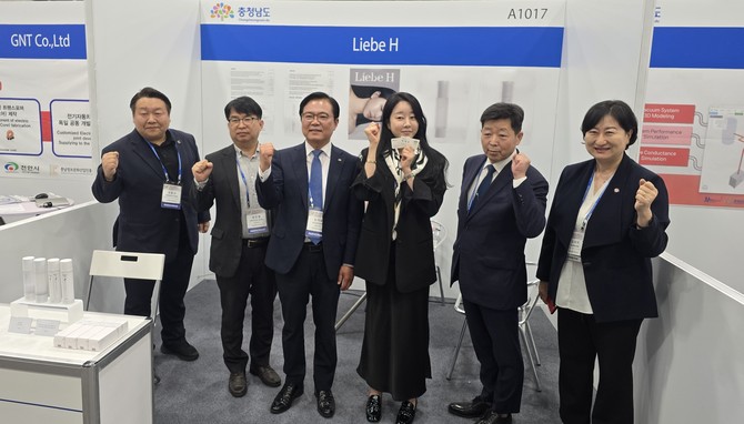 '충남도는 지난 17~20일 미국 애플란타에서 열린 2025 세계한인 비즈니스에 참가해 도내 기업의 수출 지원 활동을 펼쳐 3841만 달러의 수출 계약을 달성하는 성과를 거뒀다. ⓒ 충남도