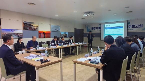 포항시는 22일 시청 연오세오실에서 '포항시 모빌리티산업 육성 중장기 마스터플랜 수립 용역' 착수보고회를 개최했다. ⓒ 포항시