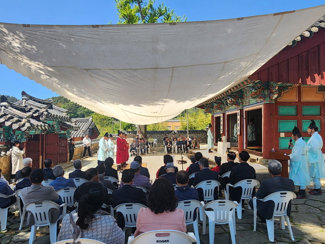 통영시, 제480주년 '충무공 이순신 탄신제' 봉행. ⓒ 통영시