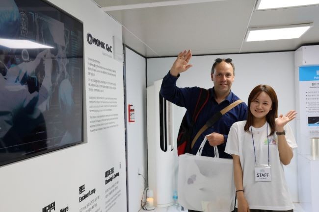 구미시는 '2025 구미아시아육상경기선수권대회' 기간 중 박정희체육관 일원에 지역 대표 기업들의 기술력과 제품을 소개하는 기업홍보관을 운영하고 있다. ⓒ 구미시