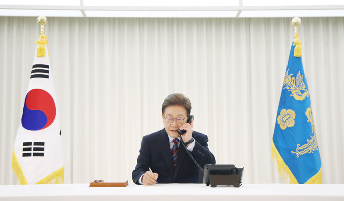 이재명 대통령이 9일 이시바 시게루 일본 총리와 첫 통화를 가졌다. ⓒ 연합뉴스
