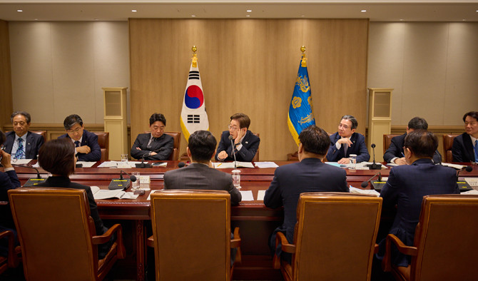 이 대통령은 9일 용산 대통령실에서 비상경제점검TF 회의를 주재하고, 속도감 있는 추경 편성을 지시했다. ⓒ 대통령실