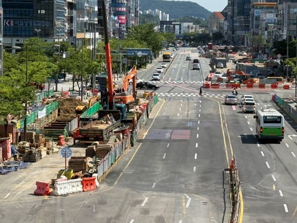 광주 상무지구 도치철도 2호선 공사 협장. ⓒ 프라임경제