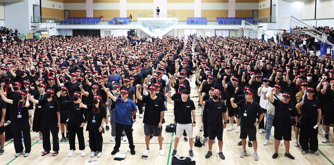 지난해 7월22일 전국삼성전자노동조합 조합원들이 총파업 승리 궐기대회를 하는 모습. ⓒ 연합뉴스