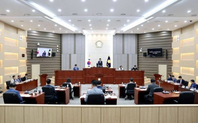 성주군의회는 지난 2일 제1차 본회의를 열고 11일까지 10일간의 일정으로 제291회 임시회를 개회했다. ⓒ 성주군의회