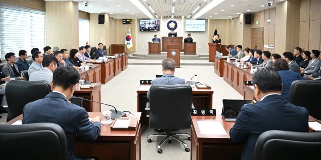 지난 22일 제307회 임시회 제1차 본회의를 열고, 8월29일까지 9일간의 의사일정에 돌입했다. ⓒ 고령군의회