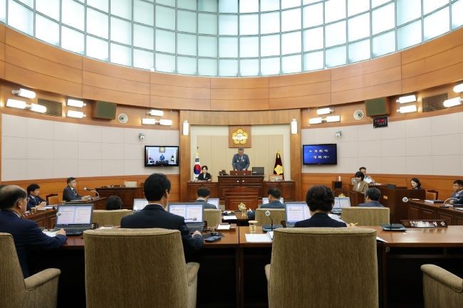 봉화군의회는 27일 제274회 임시회를 개회했다. ⓒ 봉화군의회