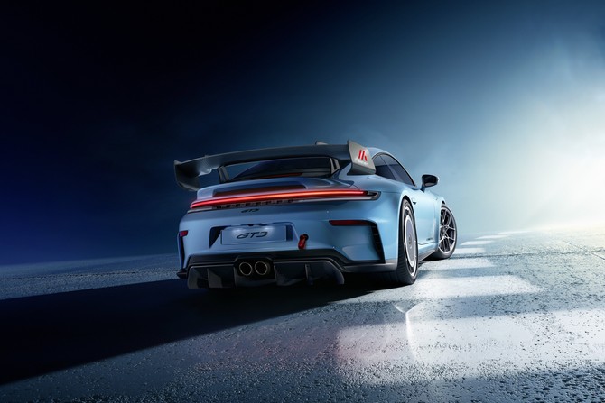 트랙 주행 성능을 한층 더 끌어올린 911 GT3 만타이 키트. ⓒ 포르쉐코리아