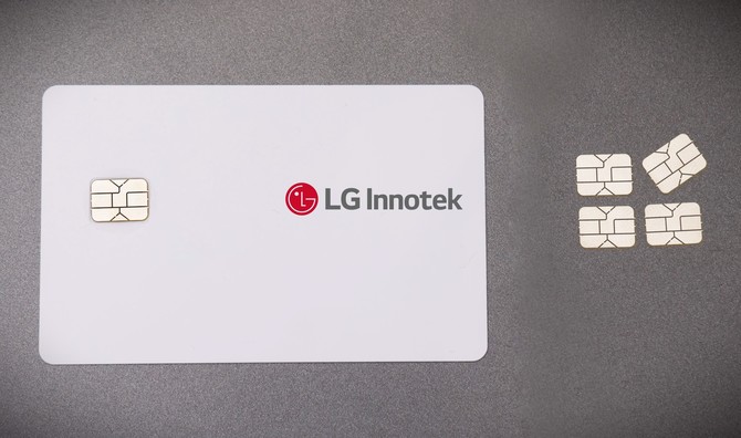 LG이노텍 차세대 스마트 IC 기판. ⓒ LG이노텍