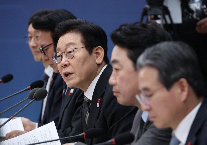 지난 12일 세종시 정부세종컨벤션센터에서 열린 과학기술정보통신부·개인정보보호위원회 업무보고에서 이재명 대통령이 발언하고 있는 모습. © 연합뉴스