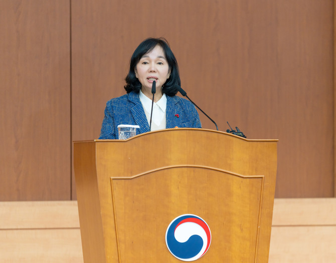 송경희 개인정보보호위원회 위원장이 2일 오후 서울 종로구 정부서울청사에서 개최된 2026년 개인정보위 시무식에서 신년사를 하고 있다. ⓒ 개인정보보호위원회