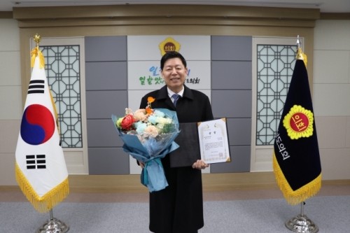 김정희(더불어민주당·순천3) 전남도의회 교육위원장이 '제17회 2025 지방의원 매니페스토 약속대상'에서 좋은조례 분야 '최우수상' 수상 영예를 안았다. ⓒ 의원사무실