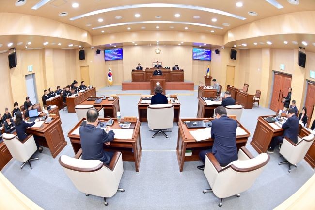 청송군의회 제286회 임시회 개회 모습. ⓒ 청송군의회