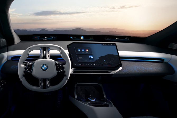 실내는 BMW 특유의 운전자 중심 철학이 한층 진화한 디지털 경험과 인체공학적인 설계로 구현된 현대적인 공간으로 완성됐다. ⓒ BMW 코리아
