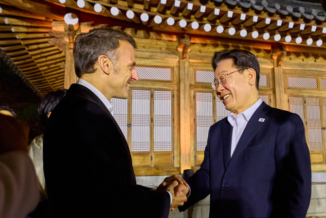 국빈방한 중인 마크롱 프랑스 대통령 부부는 오늘 오전 공식환영식을 시작으로 방한 2일 차 일정을 이어간다. ⓒ 청와대