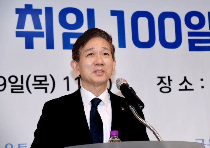 황성엽 금융투자협회장이 9일 서울 여의도에 위치한 한 중식당에서 취임 100일 기자간담회를 진행하고 있다. ⓒ 금융투자협회