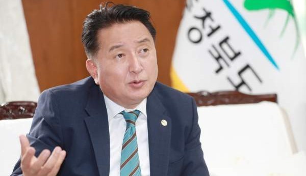 국민의힘이 6·3 지방선거 충북도지사 후보로 김영환 현 지사를 최종 확정했다. ⓒ 충북도