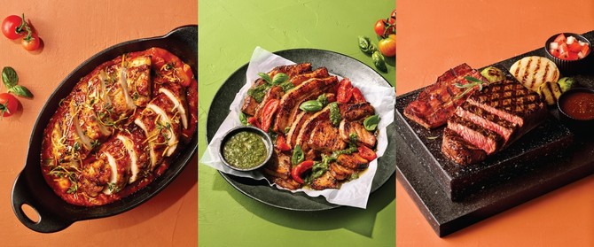 애슐리퀸즈가 3월26일부터 봄 시즌 테마 메뉴 '사랑하게 되는 이 맛! 토마토&바질 토마토, 아이러브잇!)'을 전국 110여개 매장에서 선보인다. (왼쪽부터)로스트 치킨 카차토레, 바질 살사 베르데 포크, 토마토 살사 베이컨 스테이크. ⓒ 이랜드이츠
