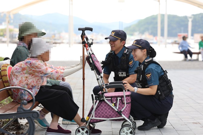통영경찰서가 '기본과 원칙에 충실한 치안' 단순한 치안 유지를 넘어 시민들이 체감하는 '안전 중심 치안'을 실천하고 있다. ⓒ 통영경찰서