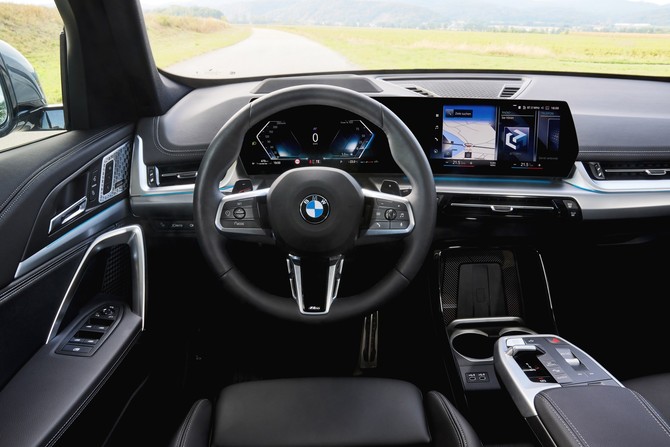 실내는 진보적인 디자인과 사용자 중심의 편의성이 돋보인다. ⓒ BMW 코리아