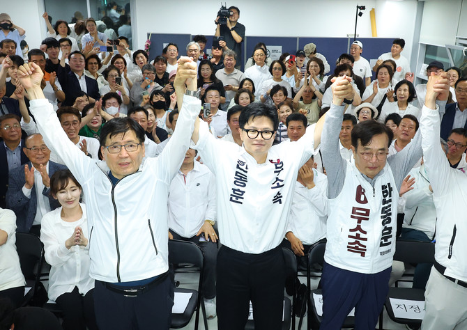 재·보궐선거의 최대 격전지였던 부산 북구갑에서 무소속 한동훈 후보가 승리를 했다. ⓒ 연합뉴스