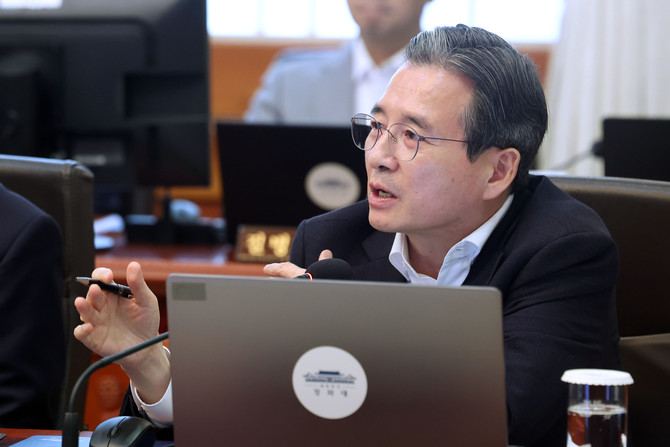 김용범 청와대 정책실장이 지난 14일 청와대에서 이재명 대통령 주재로 열린 국무회의에서 발언하고 있다. ⓒ 연합뉴스
