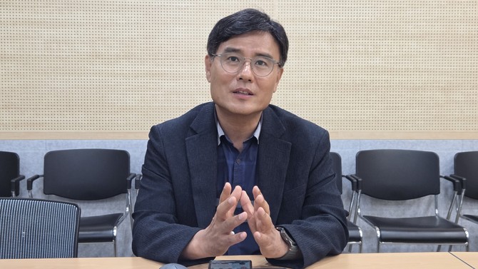 홍근의 지니틱스 대표이사가 인터뷰를 진행 중인 모습. ⓒ 프라임경제