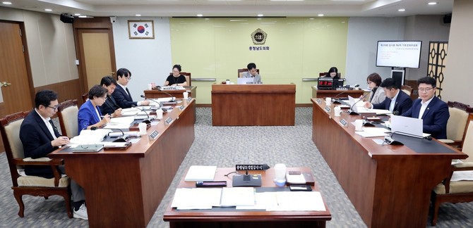 제370회 임시회 제4차 기획경제위원회 개최 모습. ⓒ 의회사무국